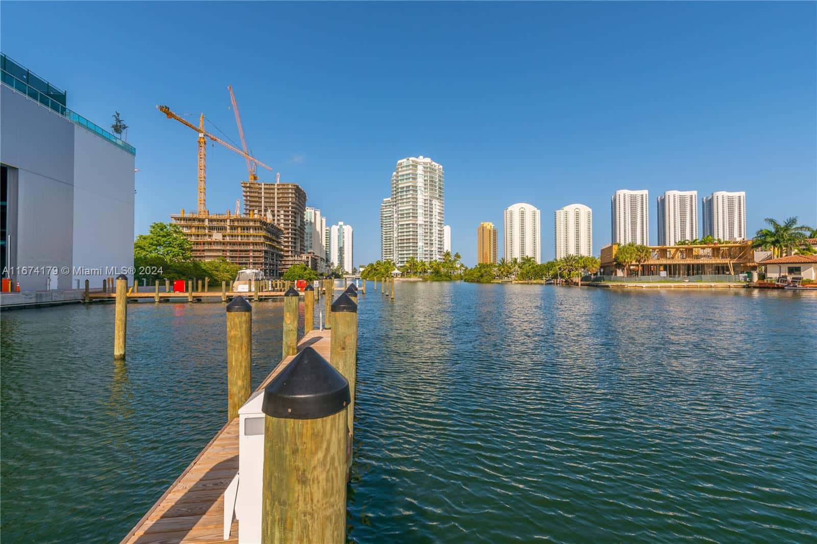 400 Sunny Isles Blvd, Sunny Isles Beach FL 33160