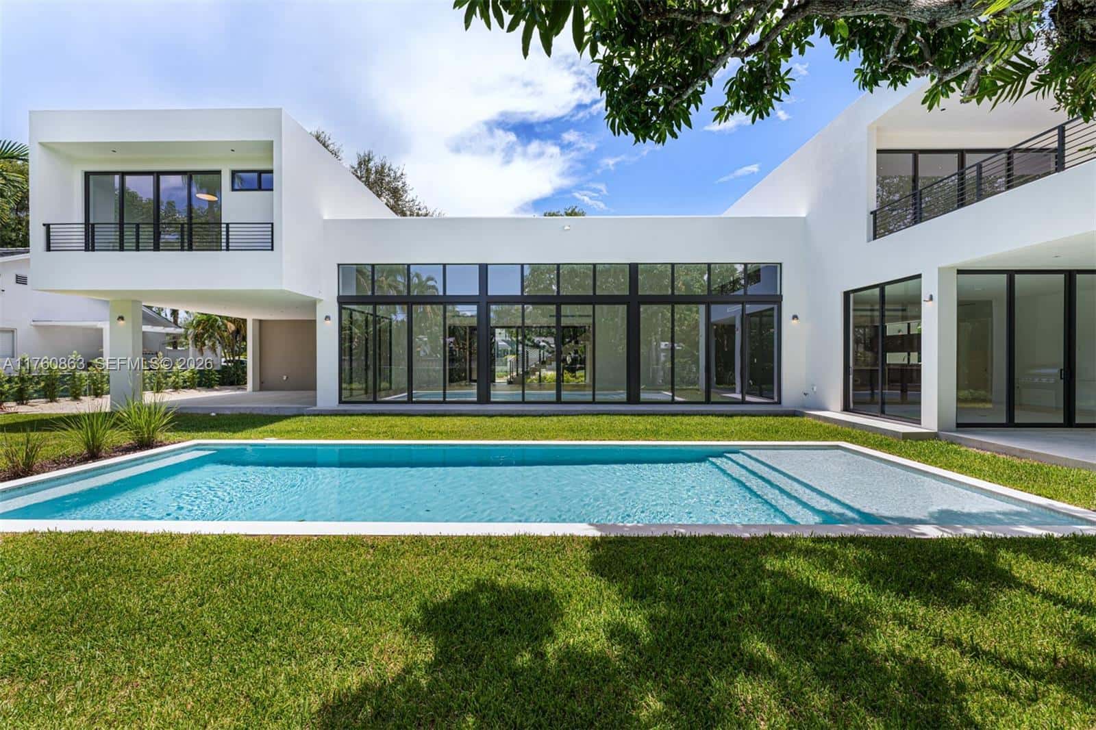 5921 SW 84th St, South Miami FL 33143