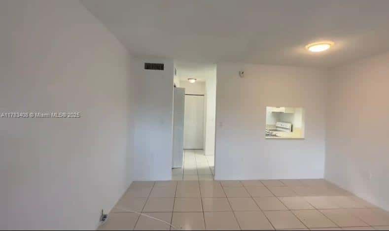 271 NW 177th St # 216, Miami Gardens FL 33169