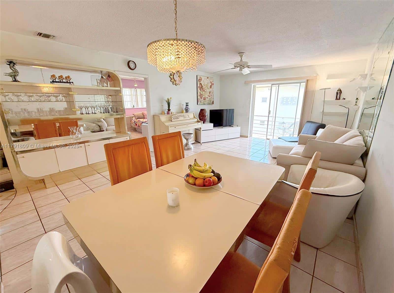 1355 NE 167th St # 302, Miami FL 33162
