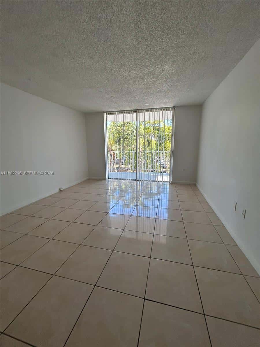 496 NW 165th St Rd # 310, Miami FL 33169