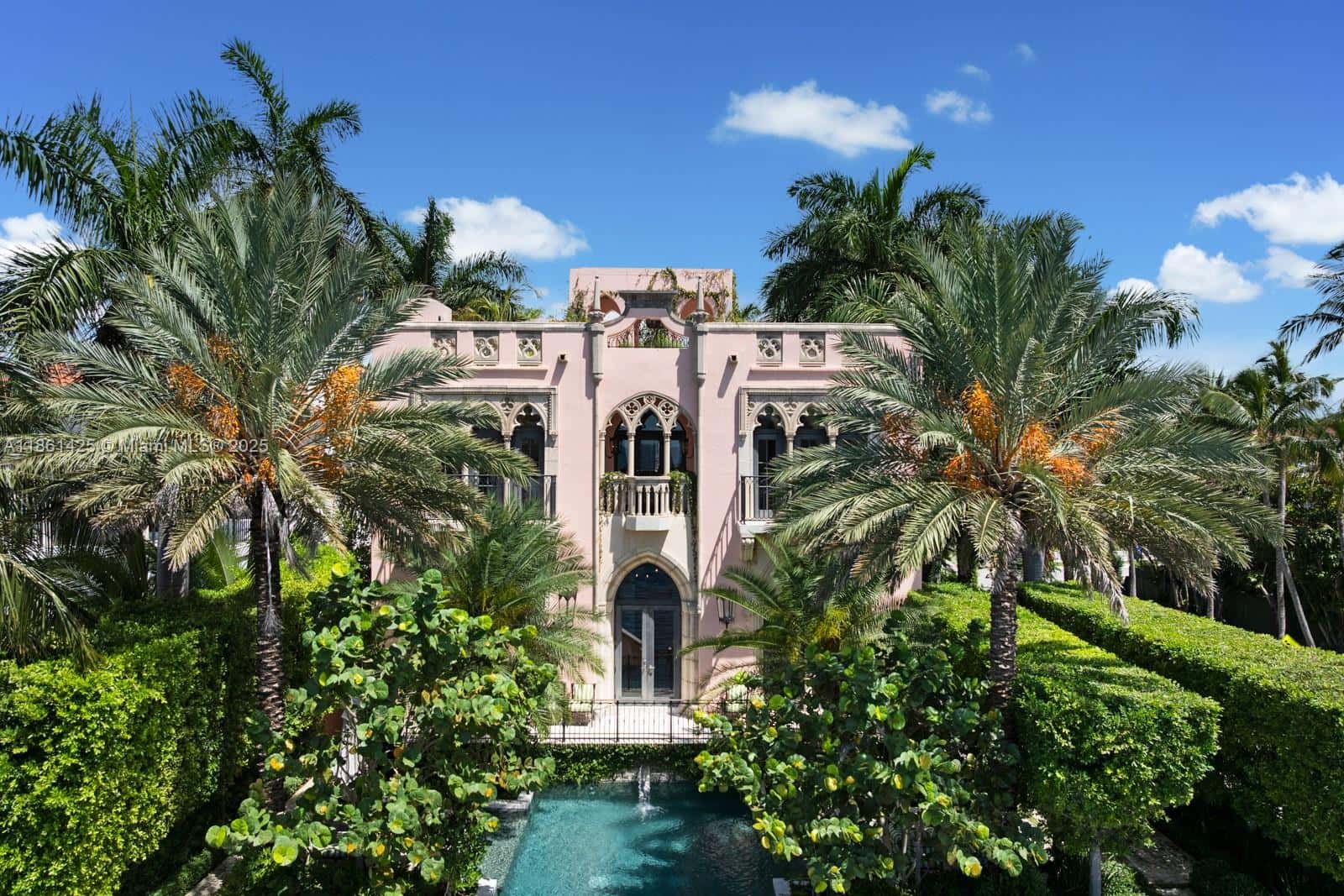 1840 S Bayshore Ln, Miami FL 33133