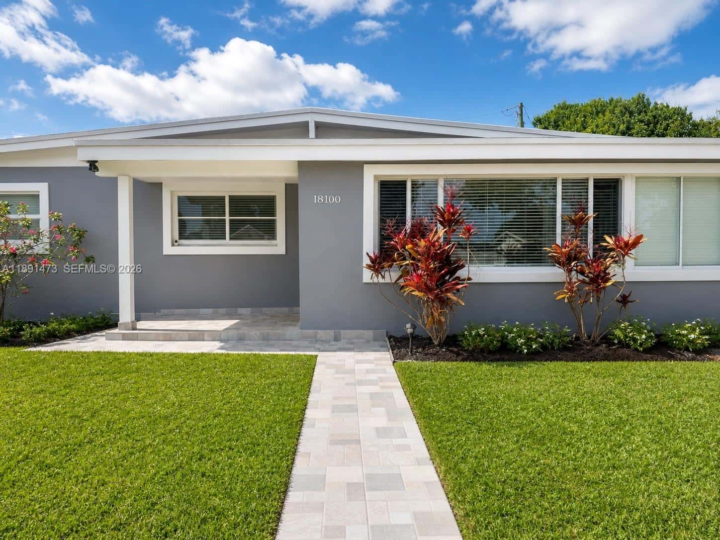 18100 NW 7th Pl, Miami Gardens FL 33169