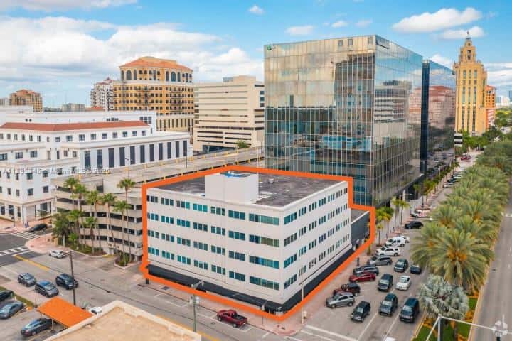 299 Alhambra Cir # 275B, Coral Gables FL 33134