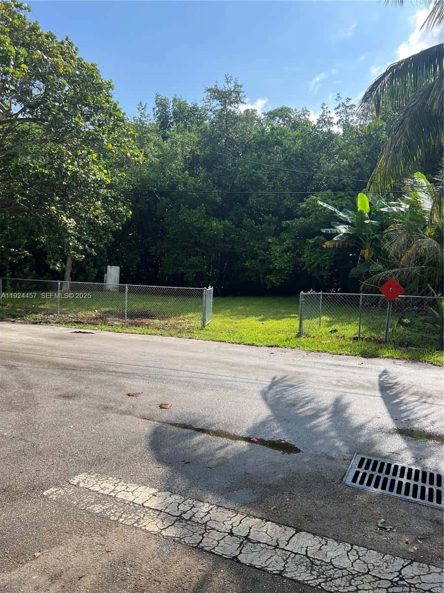13691 NE 25th Ave, North Miami Beach FL 33181