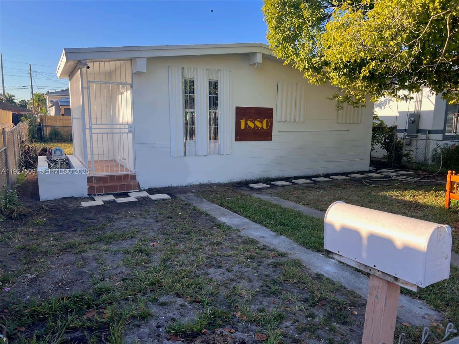 1880 NW 68th Ter, Miami FL 33147