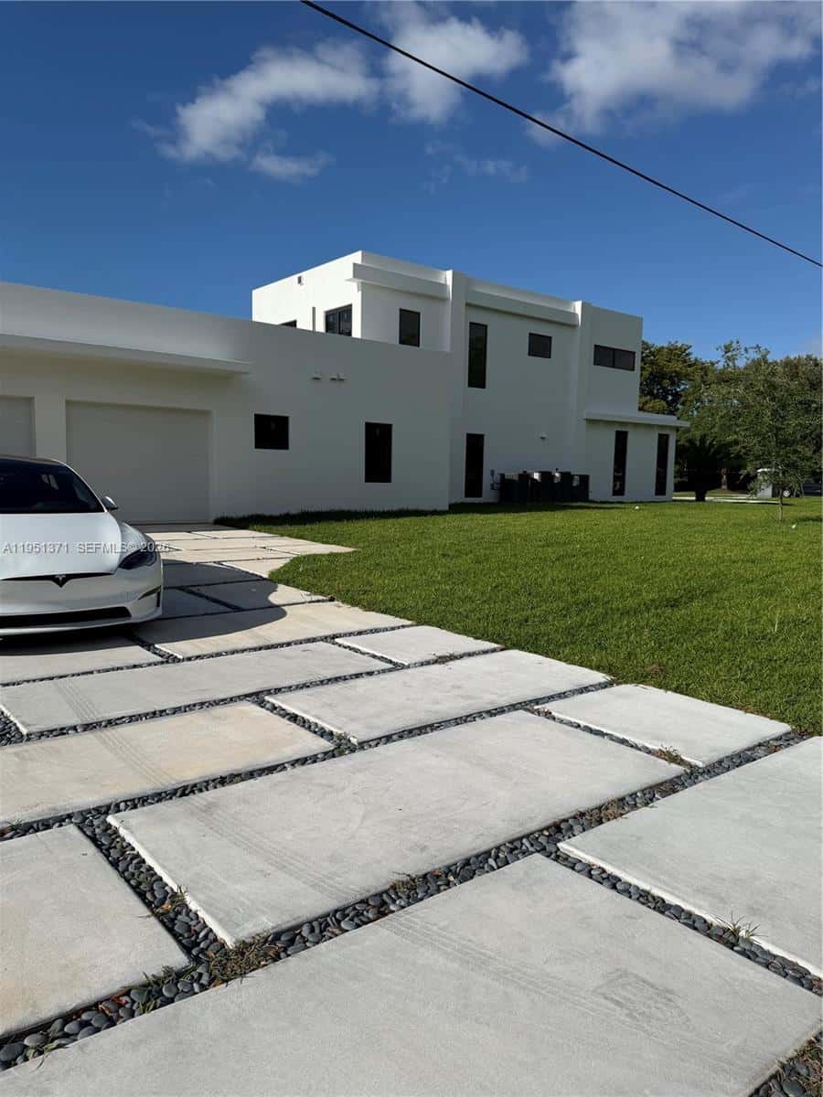 6190 SW 128th St, Pinecrest FL 33156