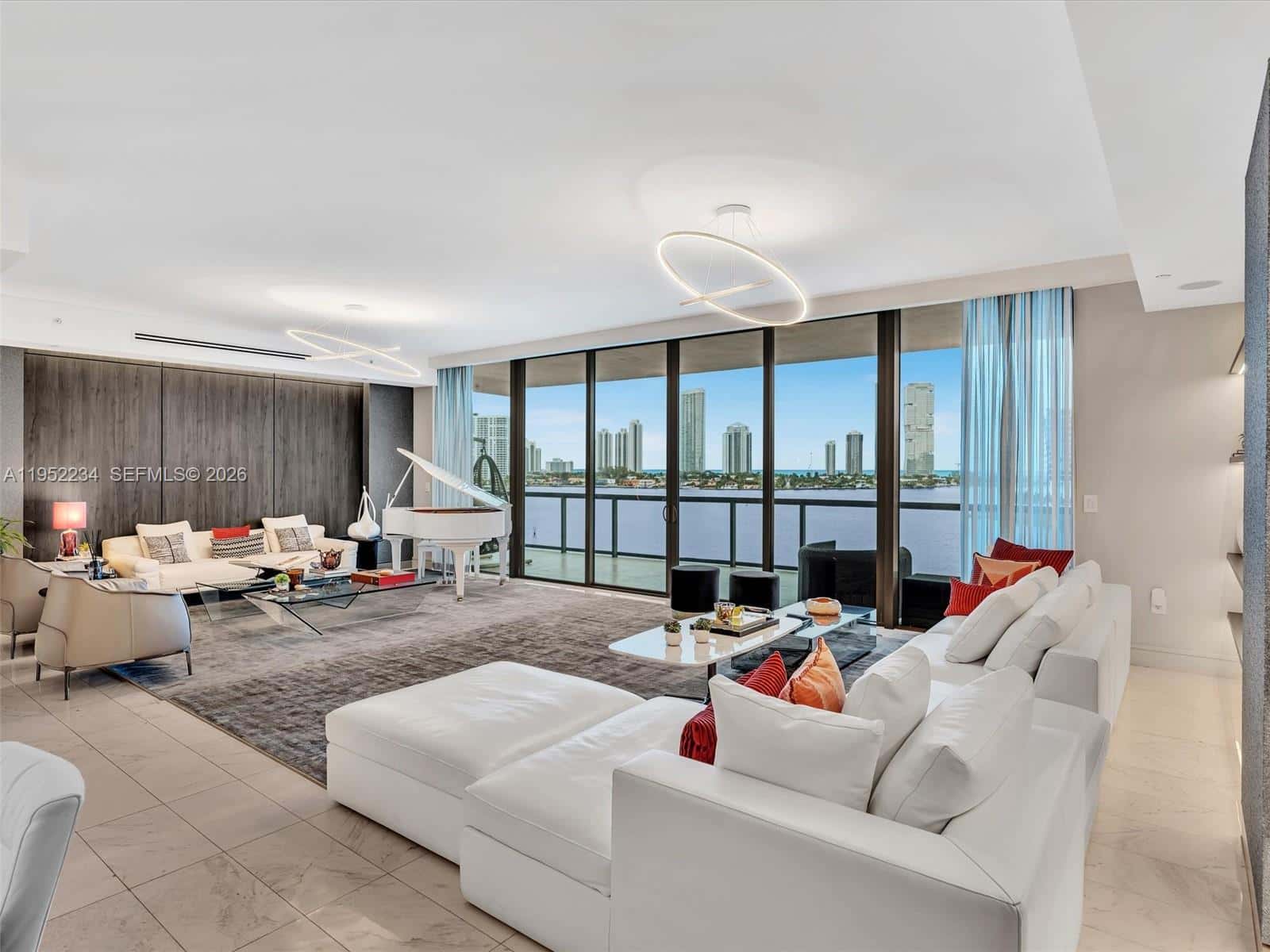 3300 NE 188th St # 718, Aventura FL 33180