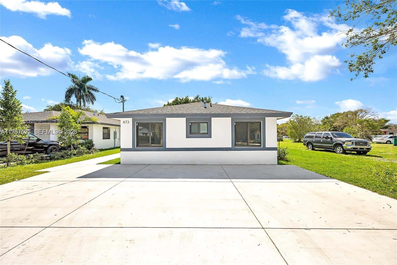 673 NW 14, Florida City FL 33034
