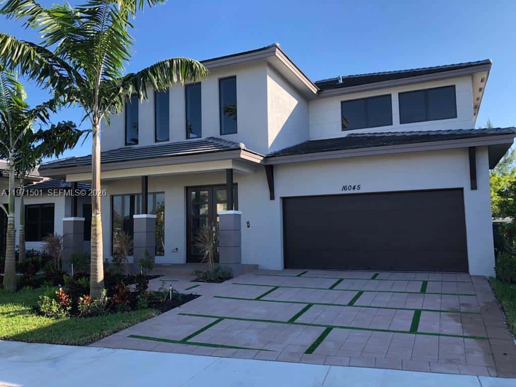 16045 NW 87th Ct, Miami Lakes FL 33018