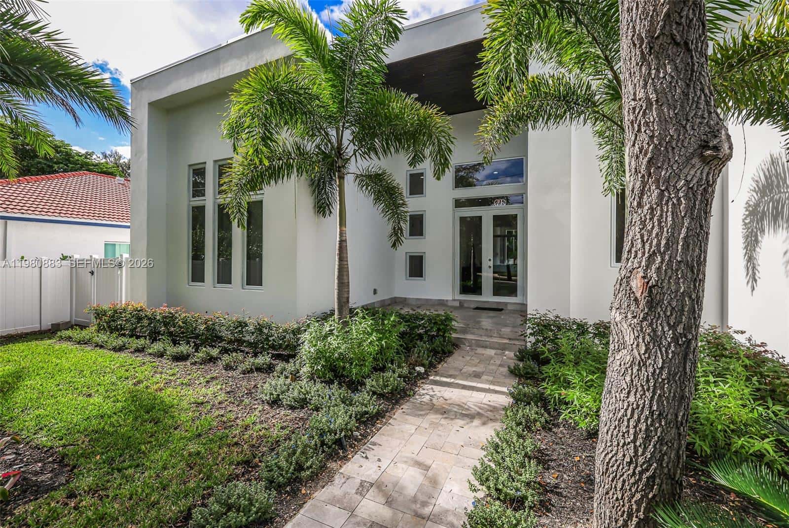 11780 NE 8th Ave, Biscayne Park FL 33161