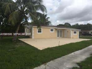 3440 NW 209th Ter, Miami Gardens FL 33056