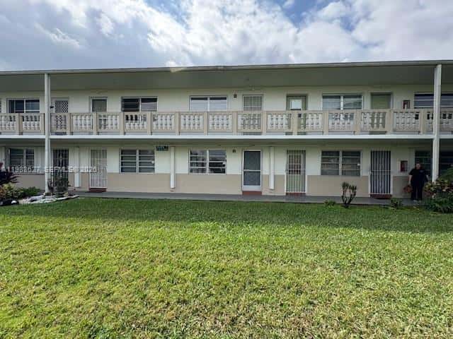 70 NE 202nd Ter # T12, Miami Gardens FL 33179