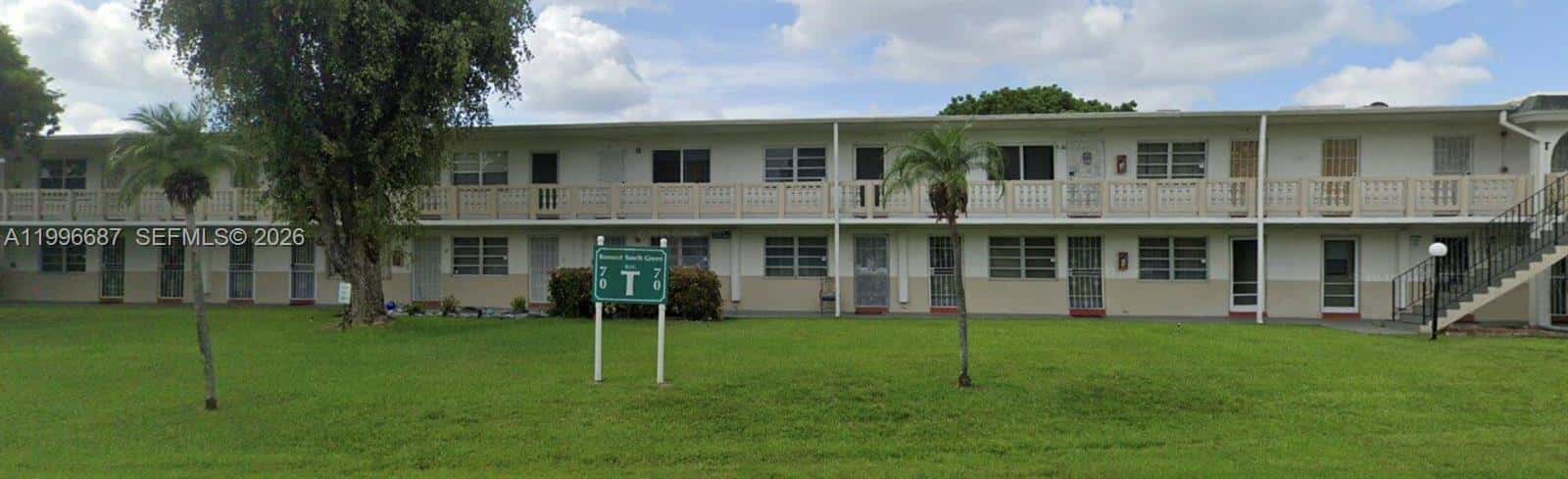 70 NE 202nd Ter # T14, Miami Gardens FL 33179