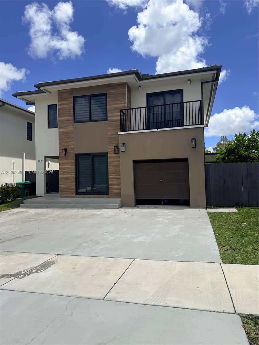 102 NW 10th Pl, Florida City FL 33034