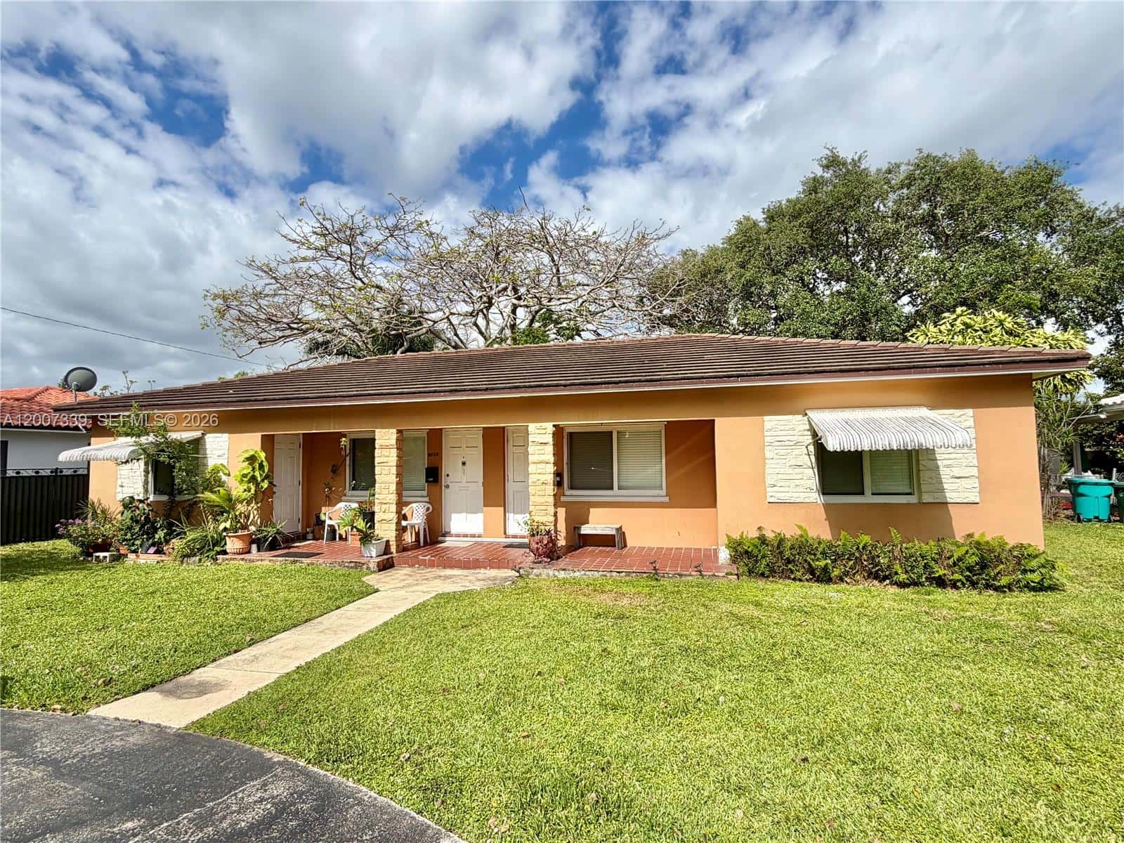 11002 NE 10th Ave, Biscayne Park FL 33161