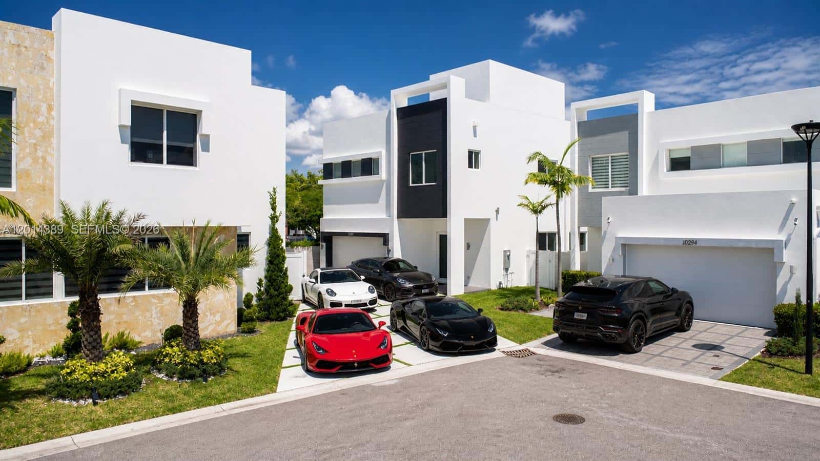 10381 NW 67th Ter, Doral FL 33178