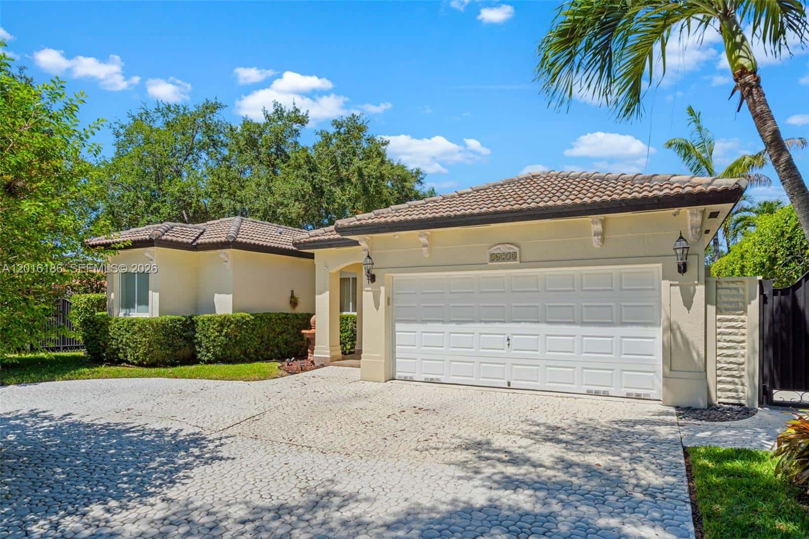 16238 NW 91st Ave, Miami Lakes FL 33018