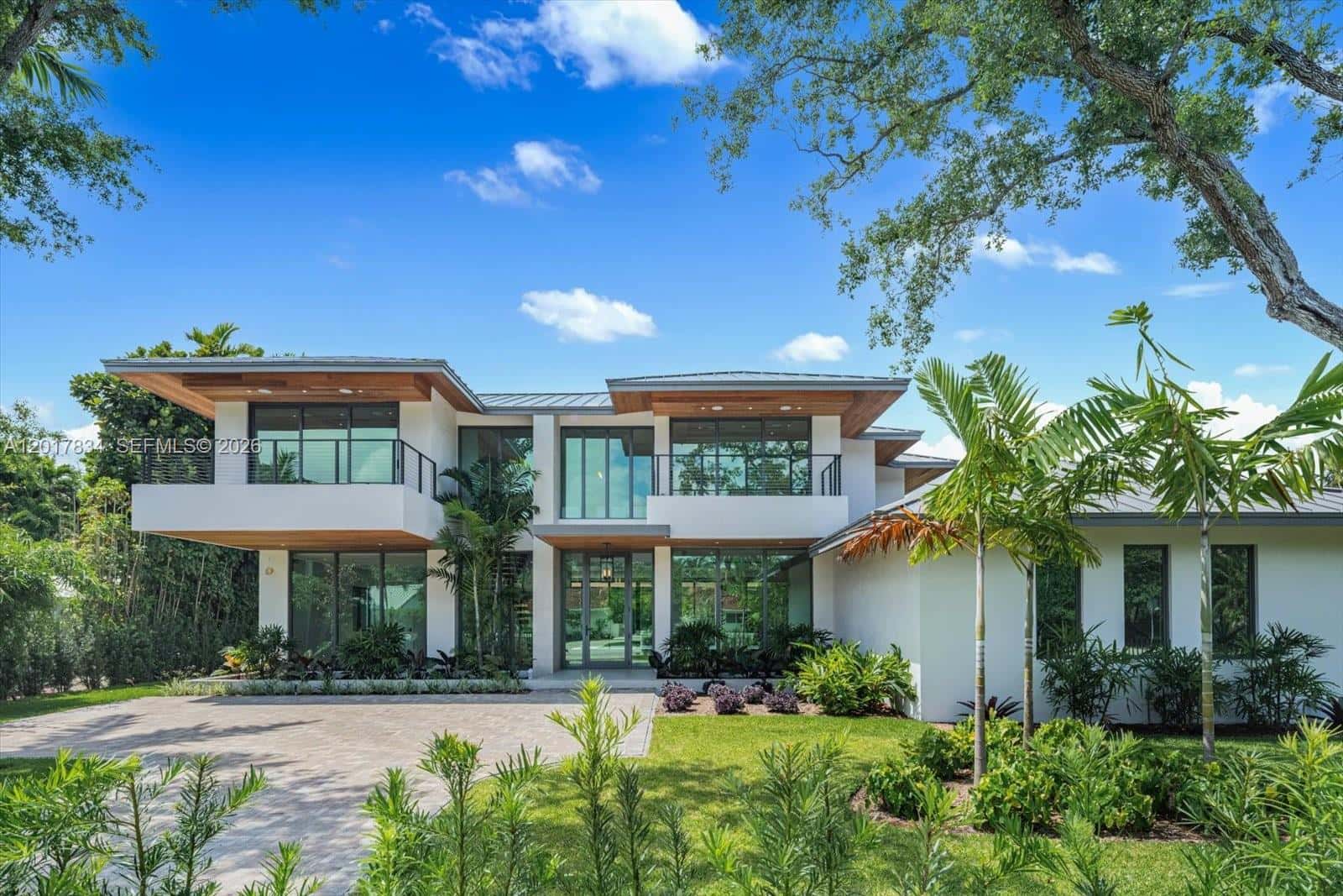 5890 SW 82nd St, South Miami FL 33143