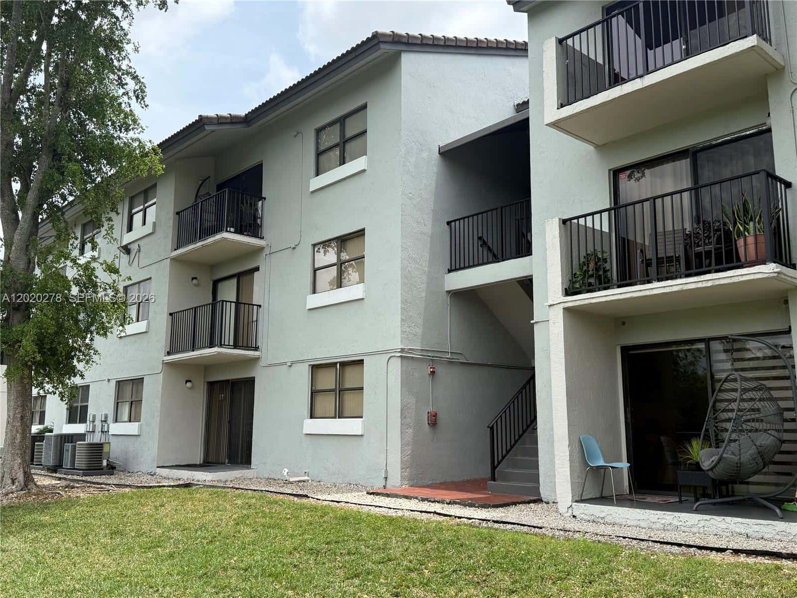 7195 NW 179th St, Hialeah FL 33015