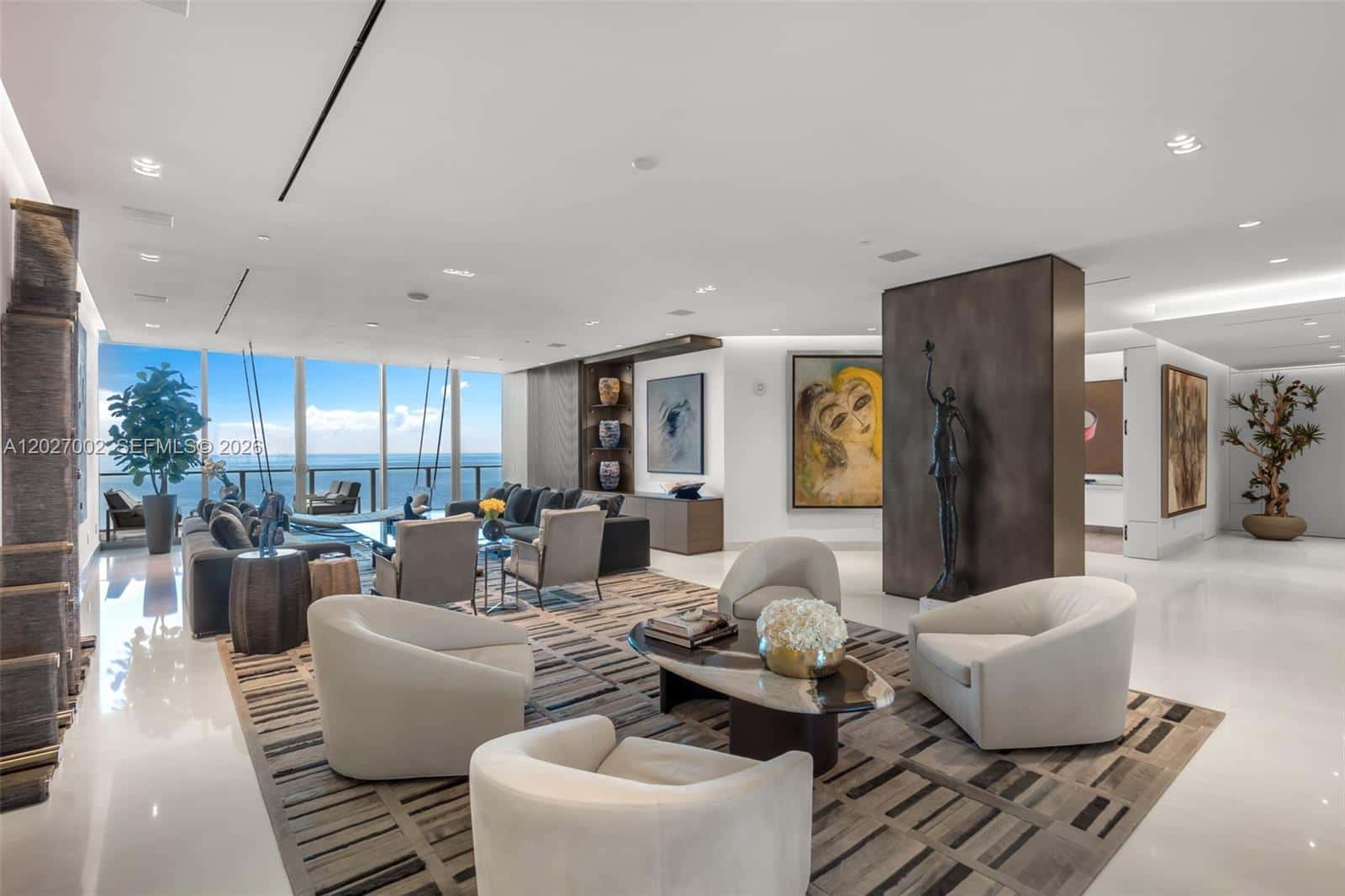 350 Ocean Dr, Key Biscayne FL 33149