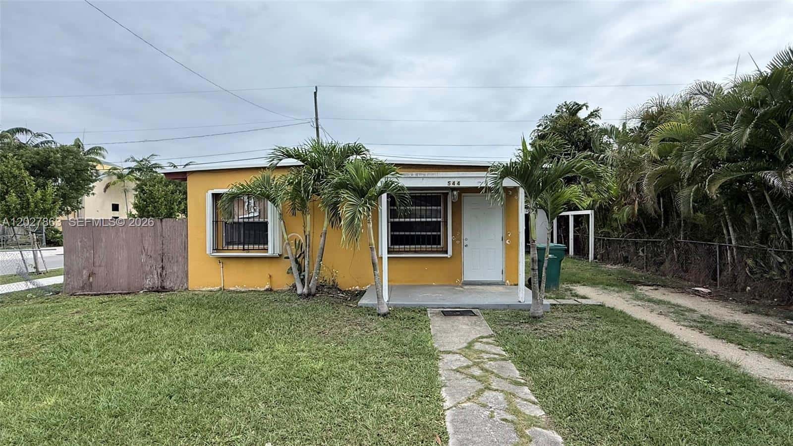 544 NW 10th St, Florida City FL 33034
