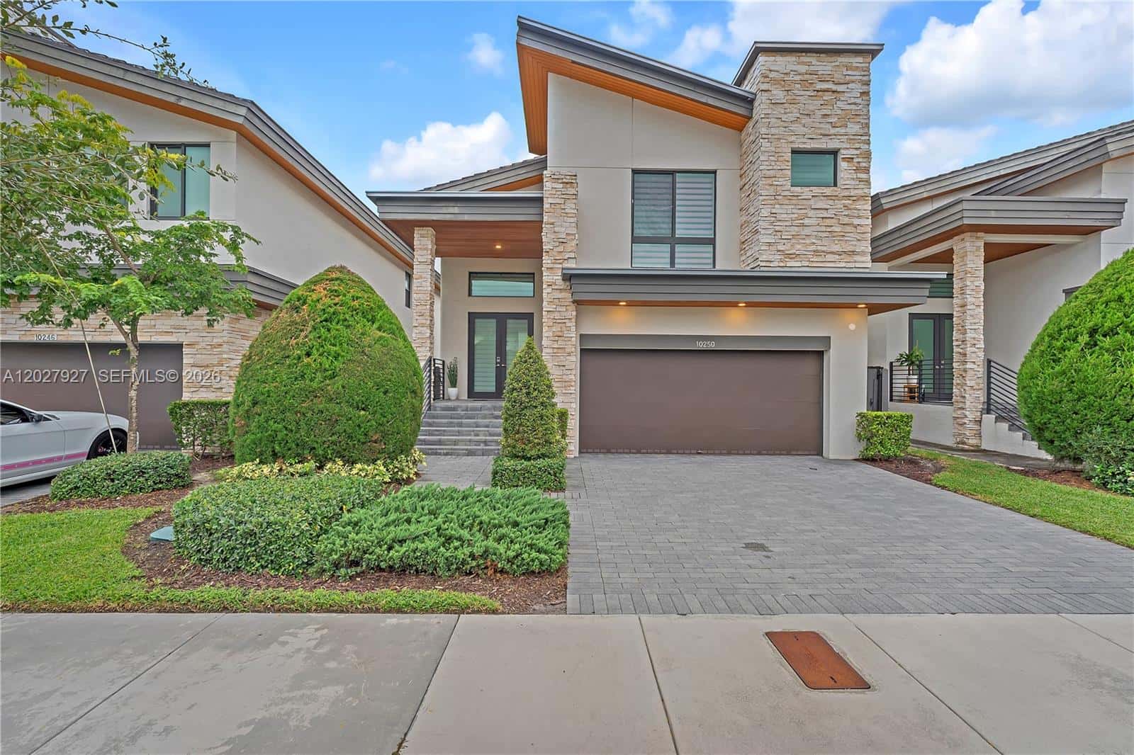 10250 NW 76th Ter, Doral FL 33178