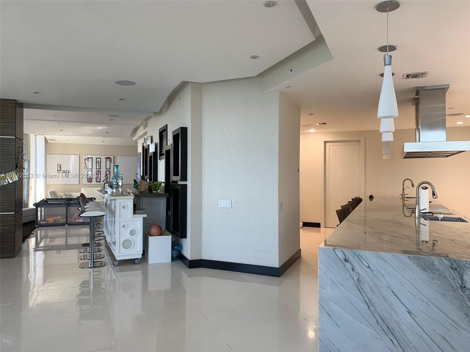 3802 NE 207th St # 2802, Aventura FL 33180 — 72