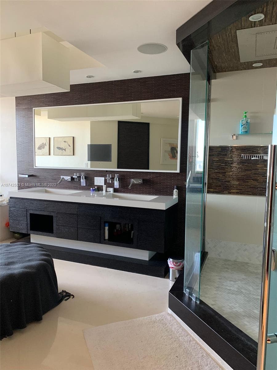 3802 NE 207th St # 2802, Aventura FL 33180 — 43