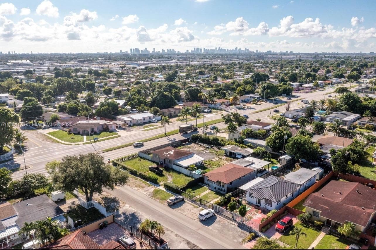 782 E 37th St, Hialeah FL 33013 — 63