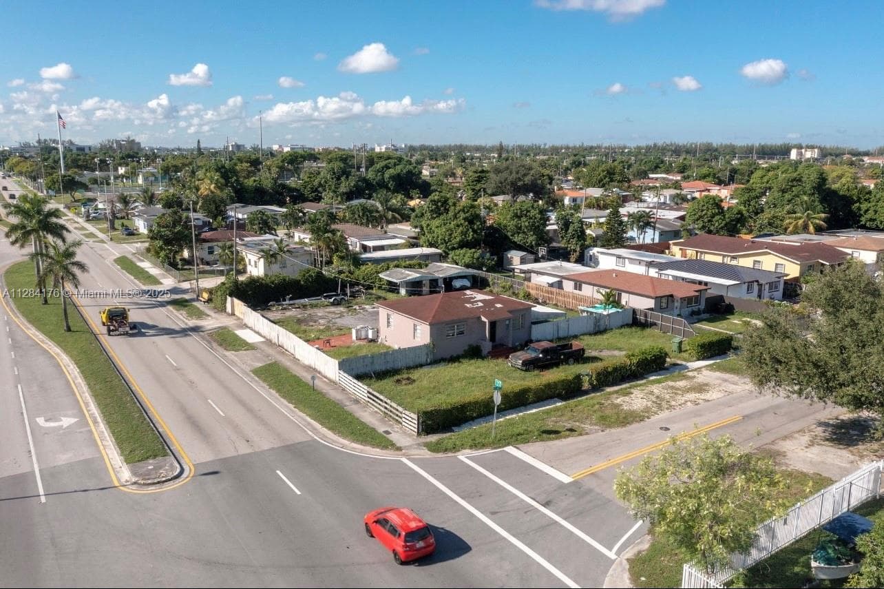 782 E 37th St, Hialeah FL 33013 — 48