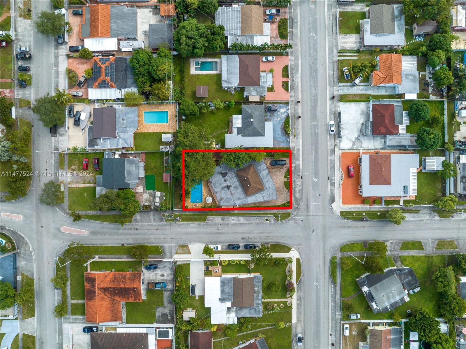 901 E 32nd St, Hialeah FL 33013 — 23