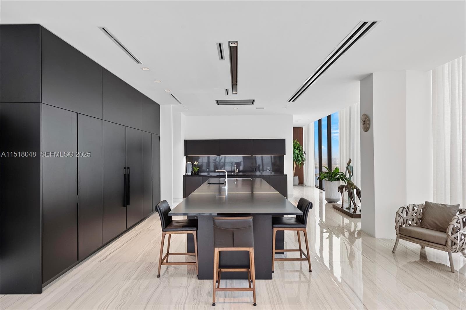1000 Biscayne Blvd # 5501, Miami FL 33132 — 6