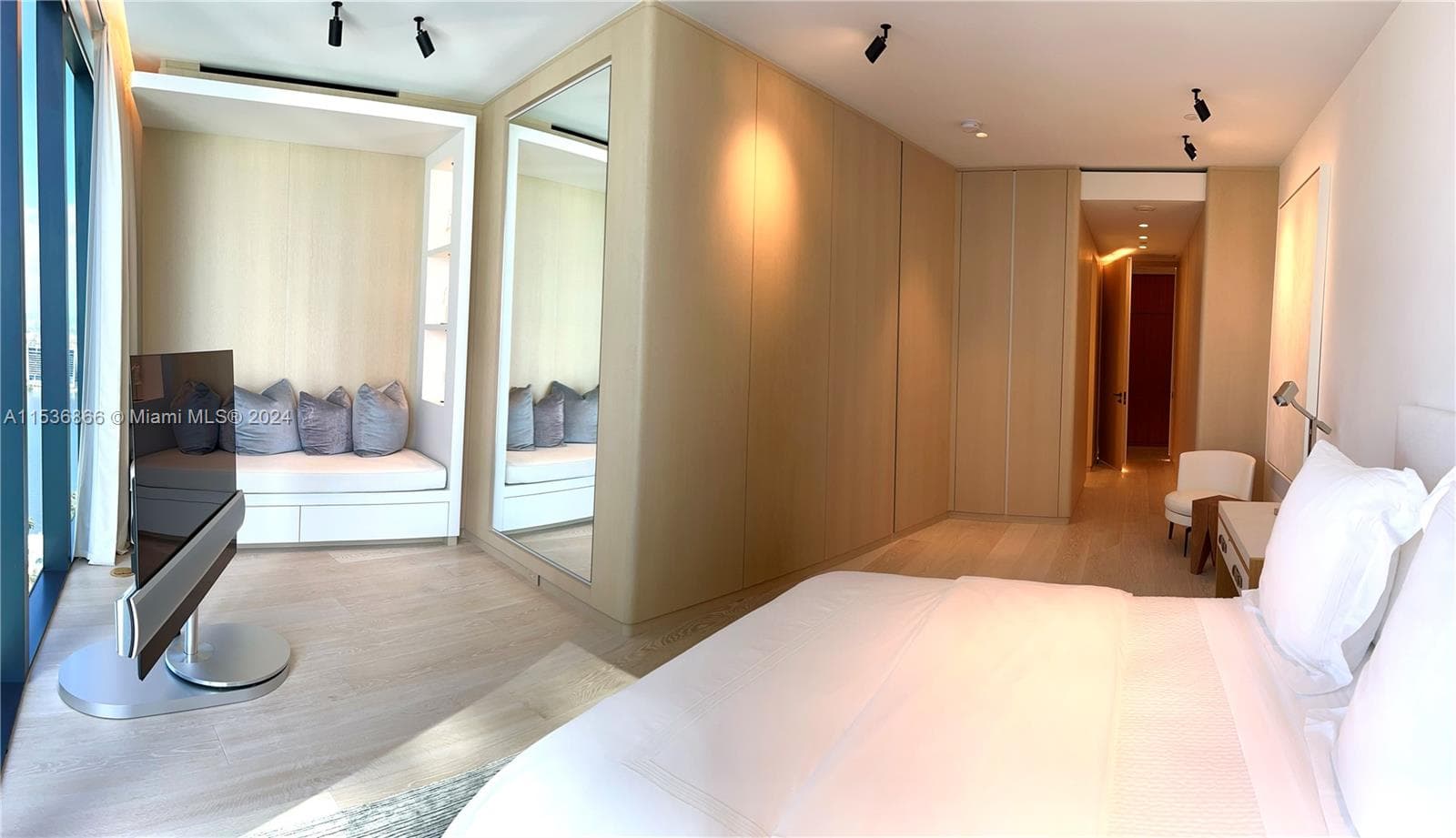 18555 Collins Ave # 3501, Sunny Isles Beach FL 33160 — 50