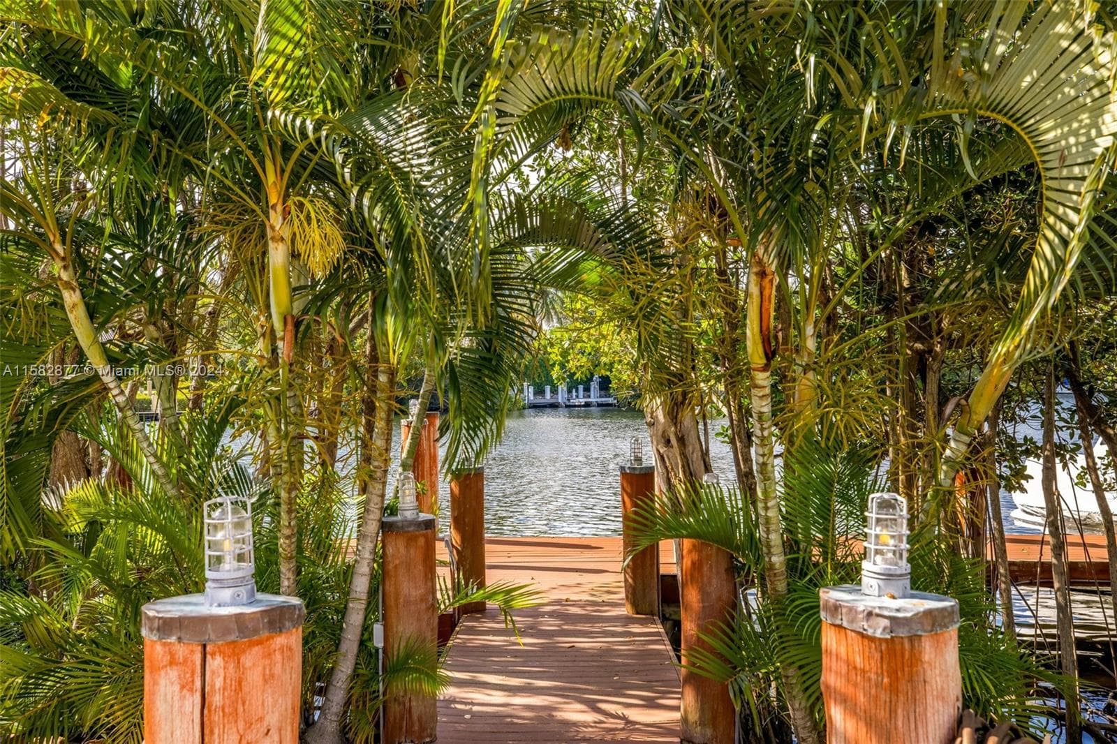 431 Costanera Rd, Coral Gables FL 33143 — 29