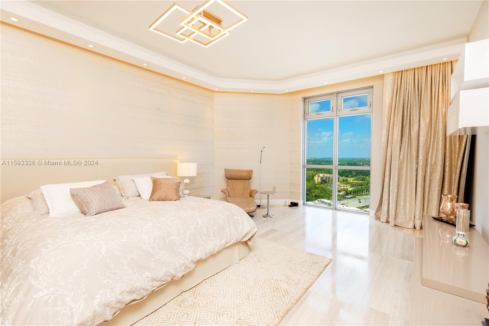 17301 Biscayne Blvd # 10, North Miami Beach FL 33160 — 13