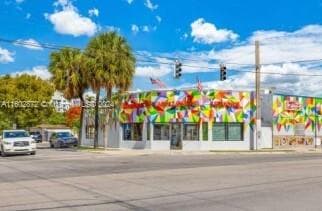 400 E 41st St, Hialeah FL 33013 — 2