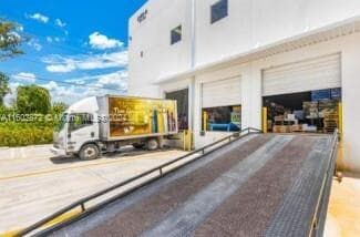 400 E 41st St, Hialeah FL 33013 — 8