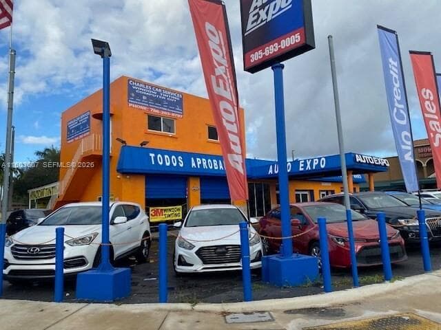4010 E 8th Ave, Hialeah FL 33013 — 2