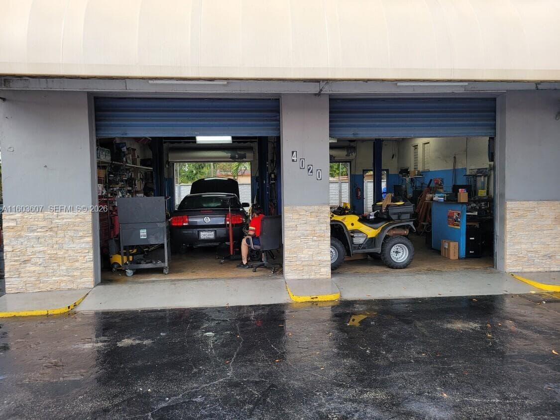 4010 E 8th Ave, Hialeah FL 33013 — 19
