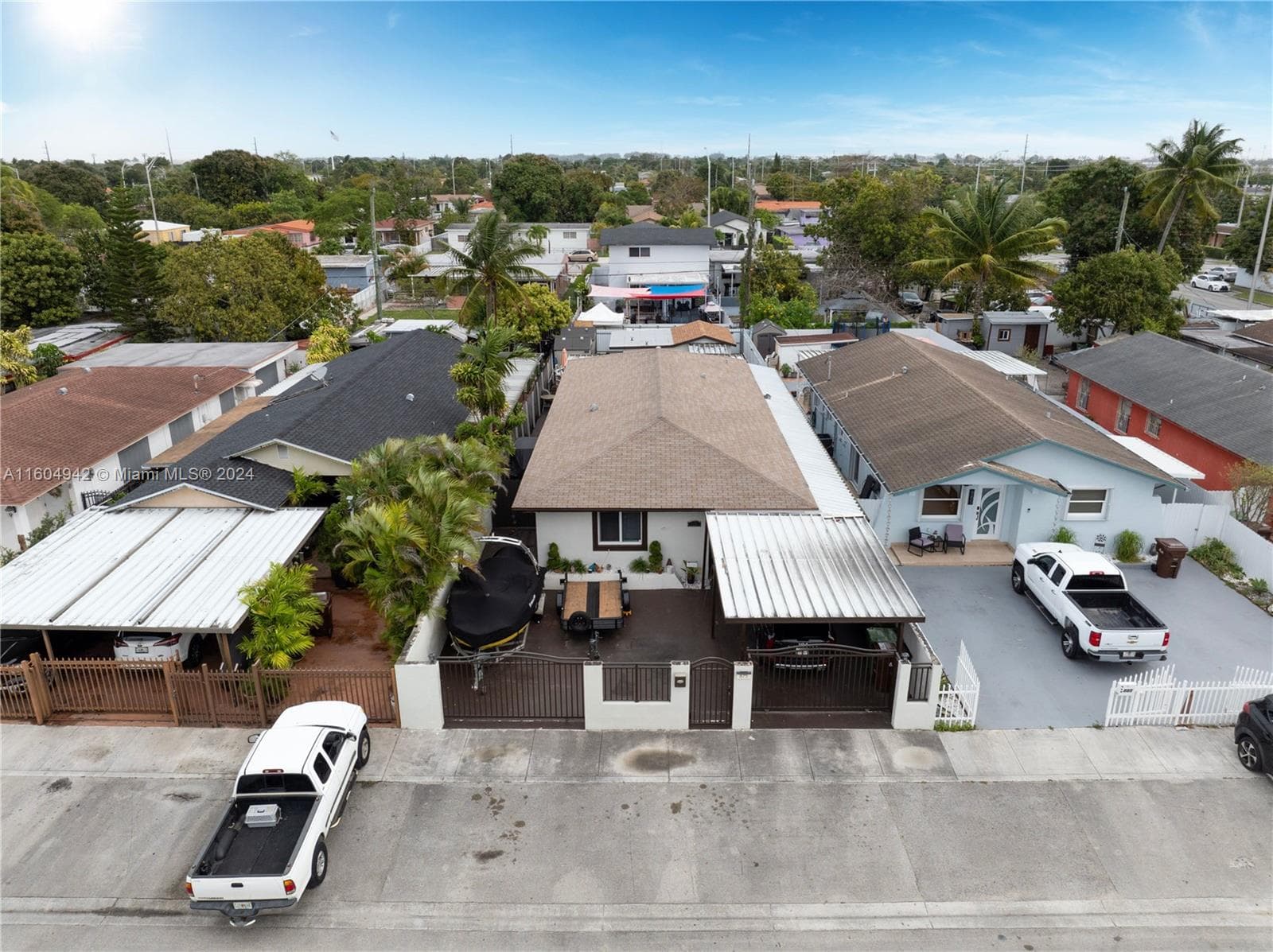 875 E 29th St, Hialeah FL 33013 — 28