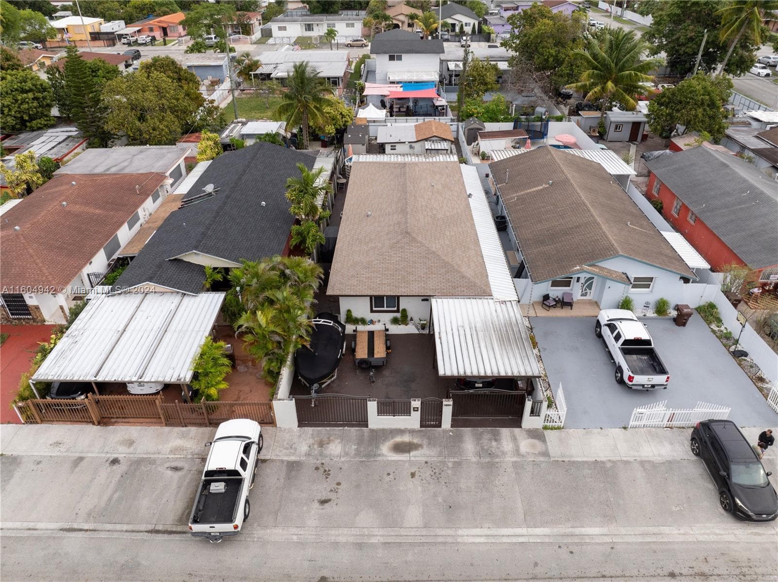 875 E 29th St, Hialeah FL 33013 — 29