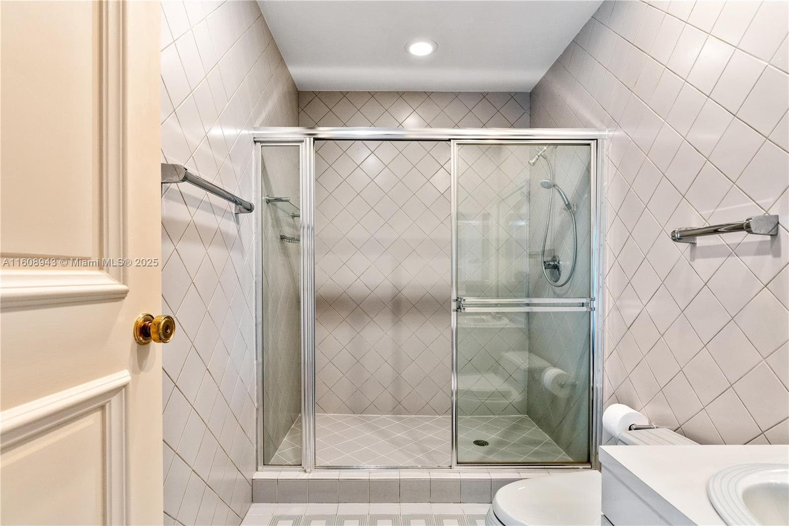 241 Cape Florida Dr, Key Biscayne FL 33149 — 75