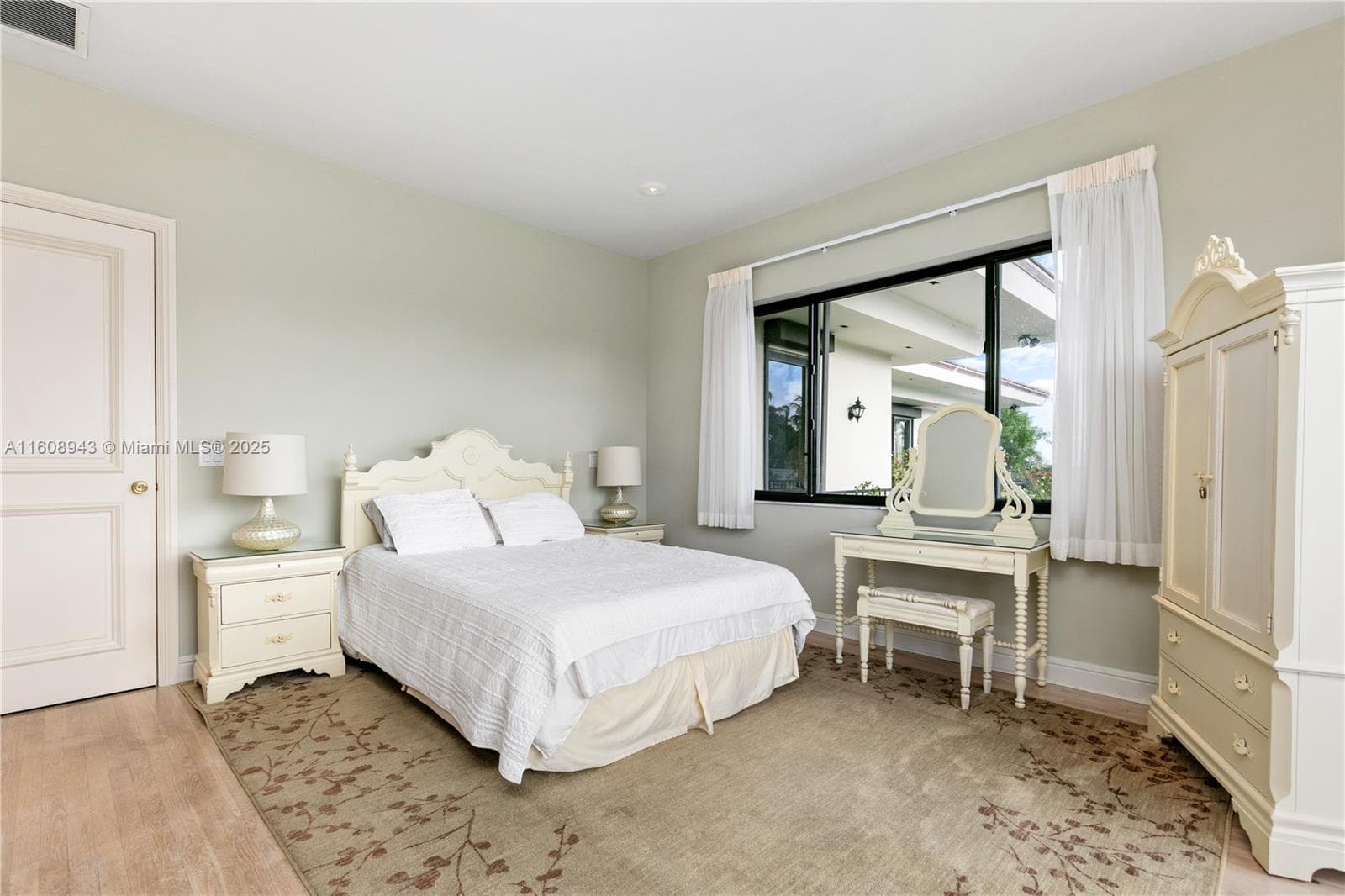 241 Cape Florida Dr, Key Biscayne FL 33149 — 69