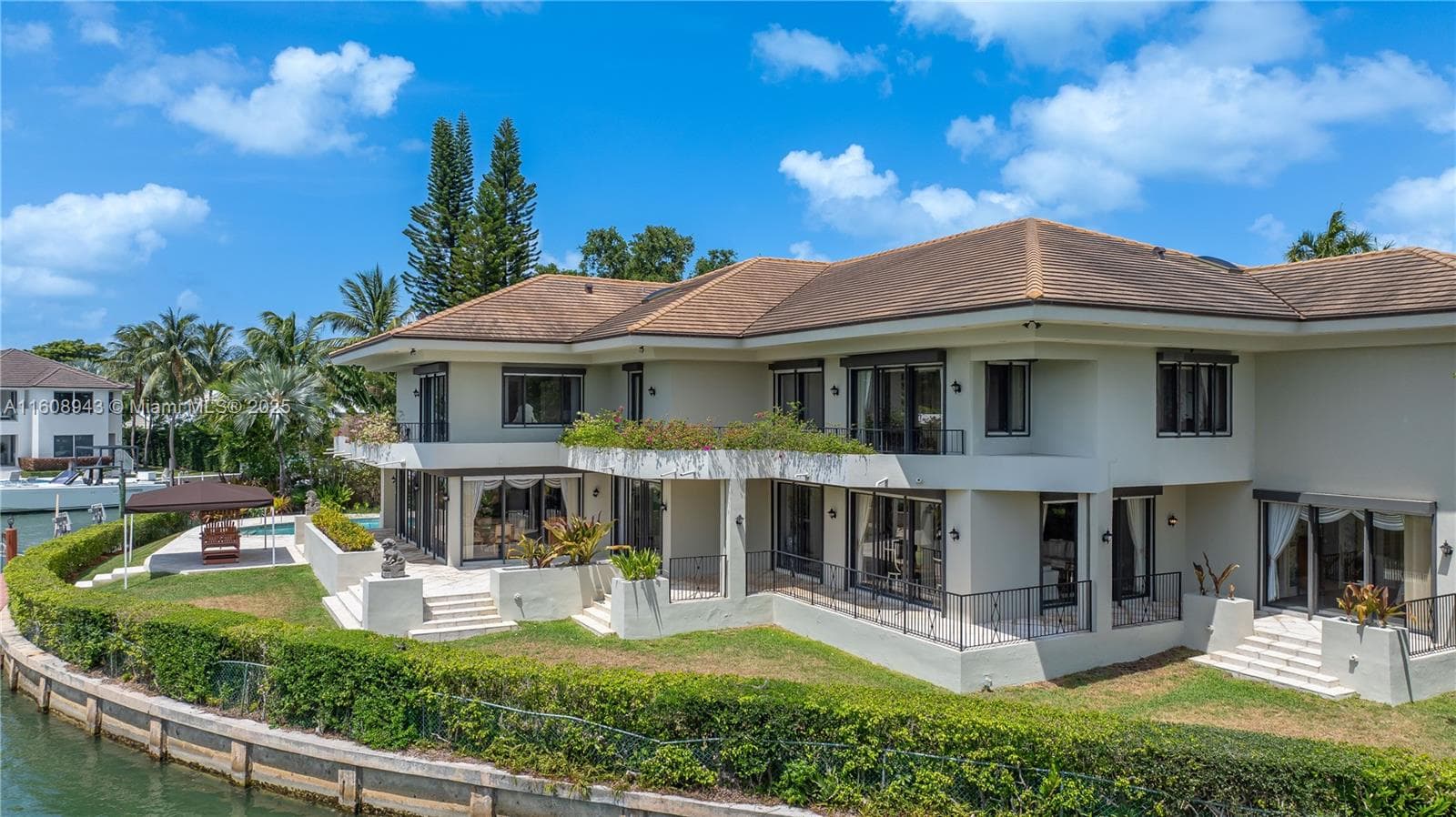 241 Cape Florida Dr, Key Biscayne FL 33149 — 10