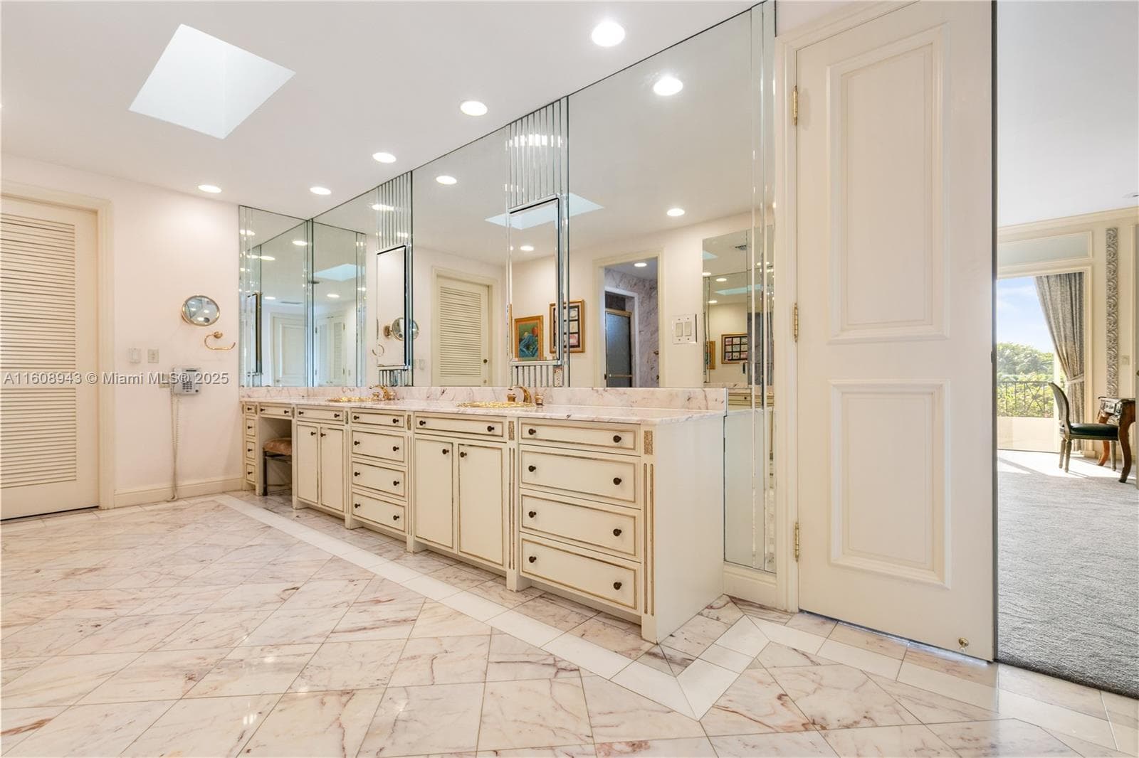 241 Cape Florida Dr, Key Biscayne FL 33149 — 59