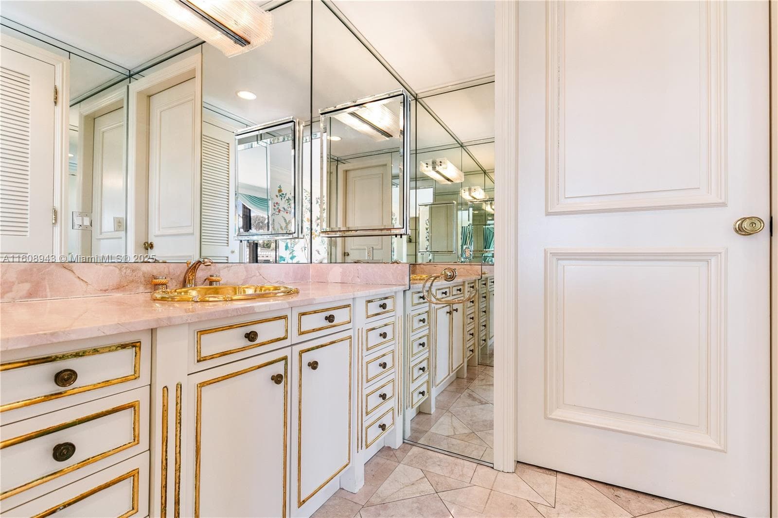 241 Cape Florida Dr, Key Biscayne FL 33149 — 29