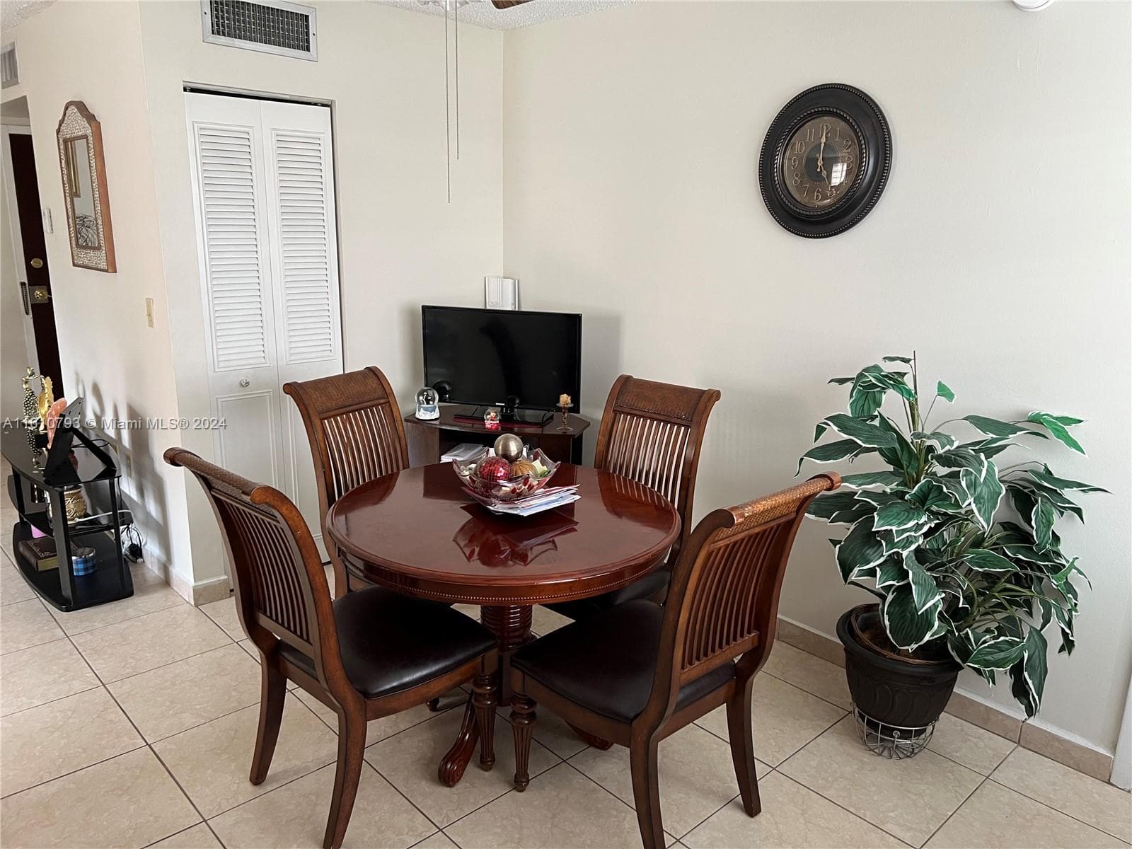 325 NW 72Av # 206, Unincorporated Dade County FL 33126 — 5