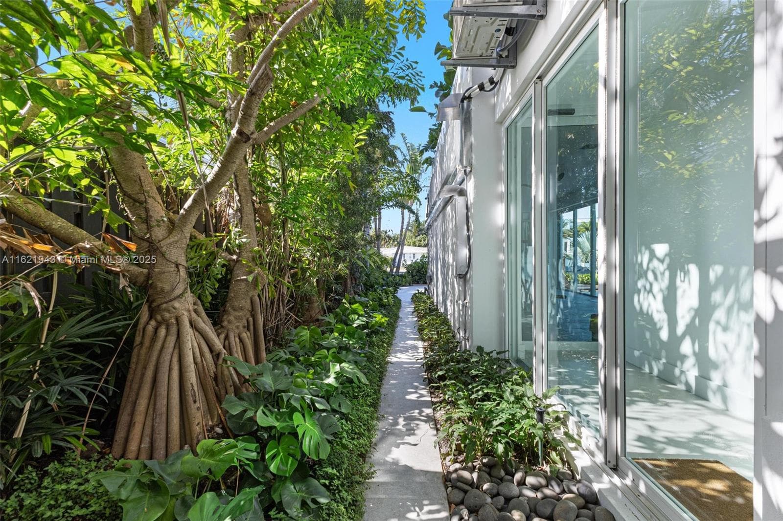 161 Cape Florida Dr, Key Biscayne FL 33149 — 13