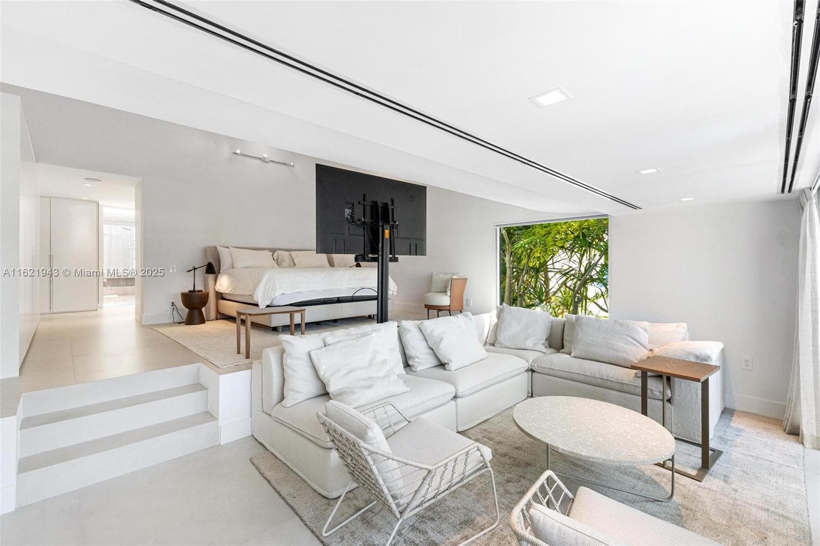 161 Cape Florida Dr, Key Biscayne FL 33149 — 24